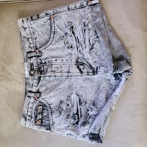 Women's size 27 One Teaspoon Outlaws shorts